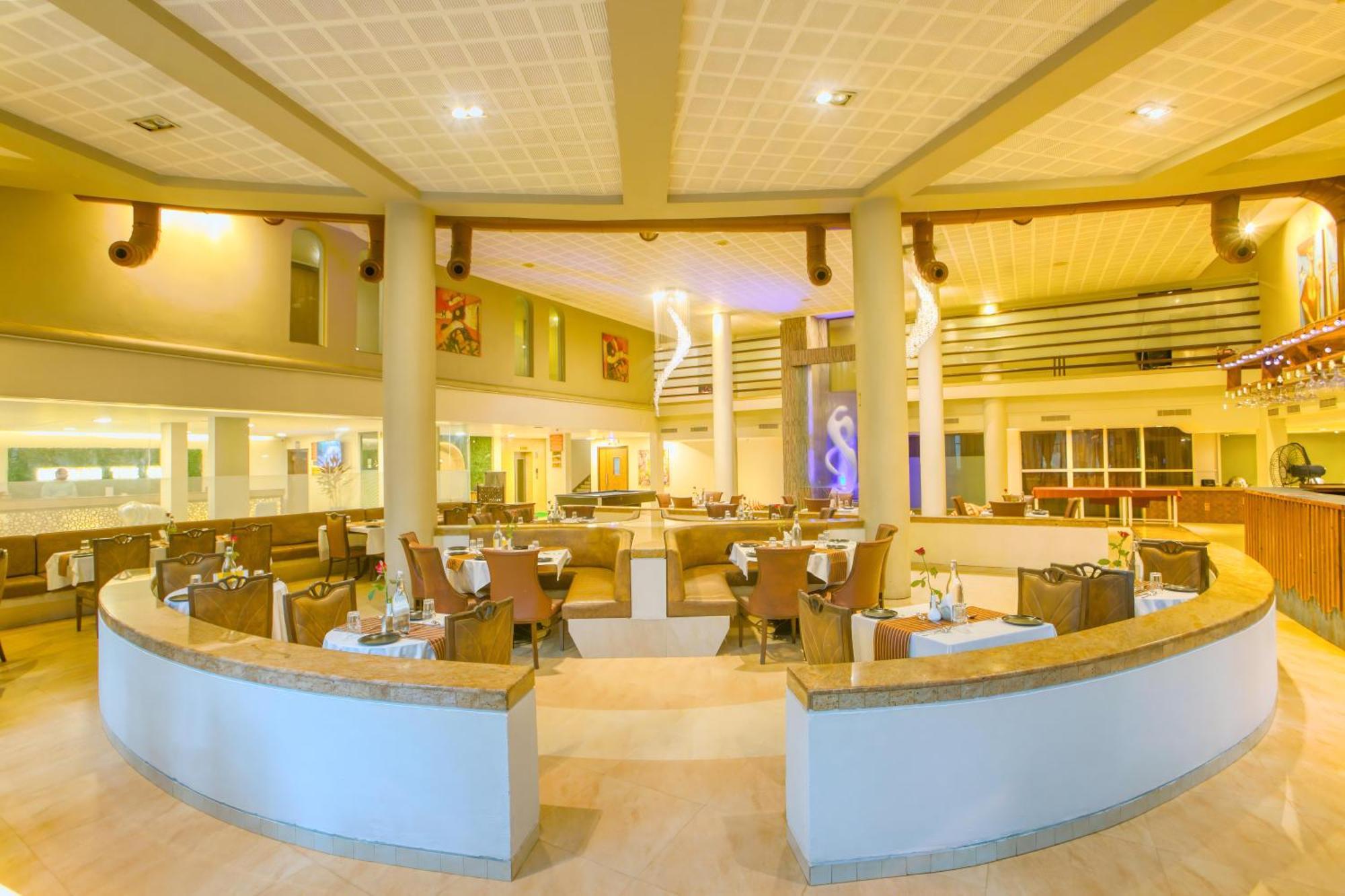 Hotel Neelam The Glitz Calangute Exteriér fotografie